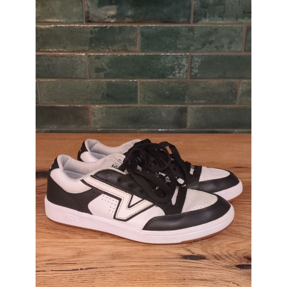Vans Lowland CC Black White Leather Skate Sneakers Men's 6.5 Women's 8 EUC